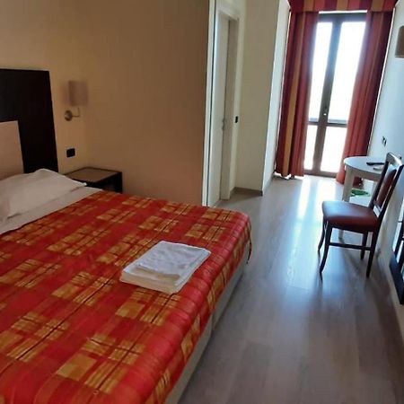 Dades Hotell Castelluccio dei Sauri Exteriör bild